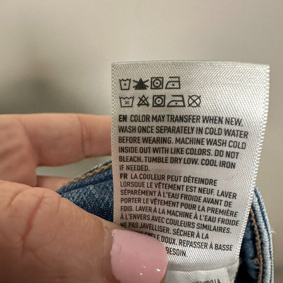 American Eagle Highest Rise Mom Short Womens Size 8 Blue Distressed Zip - Picture 15 of 15